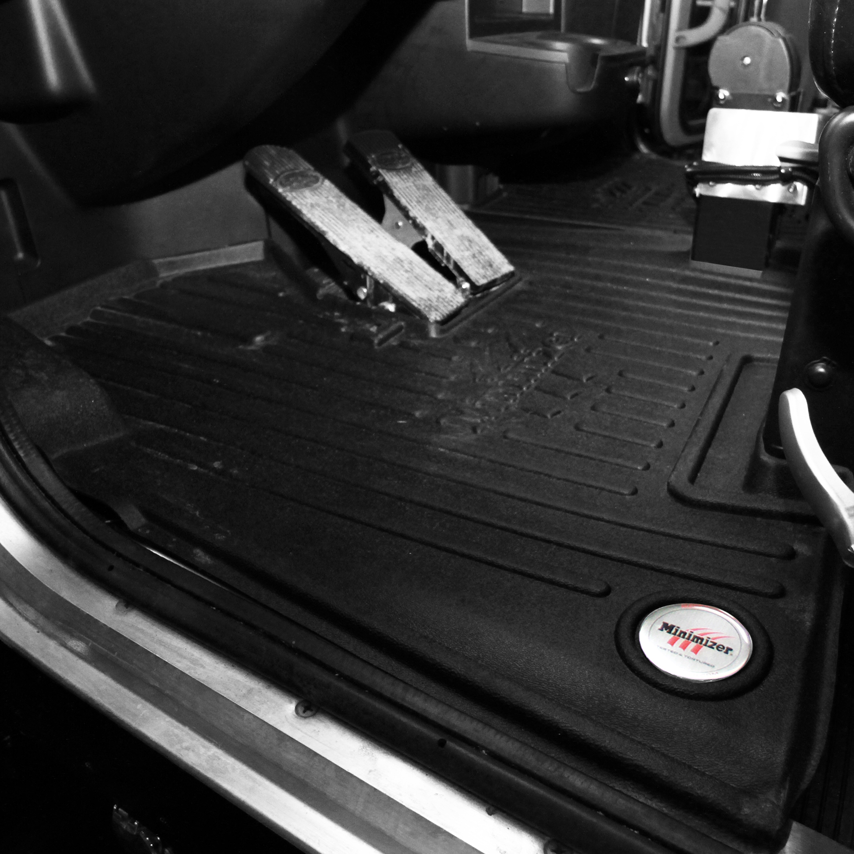 Minimizer Peterbuilt Floor Mats