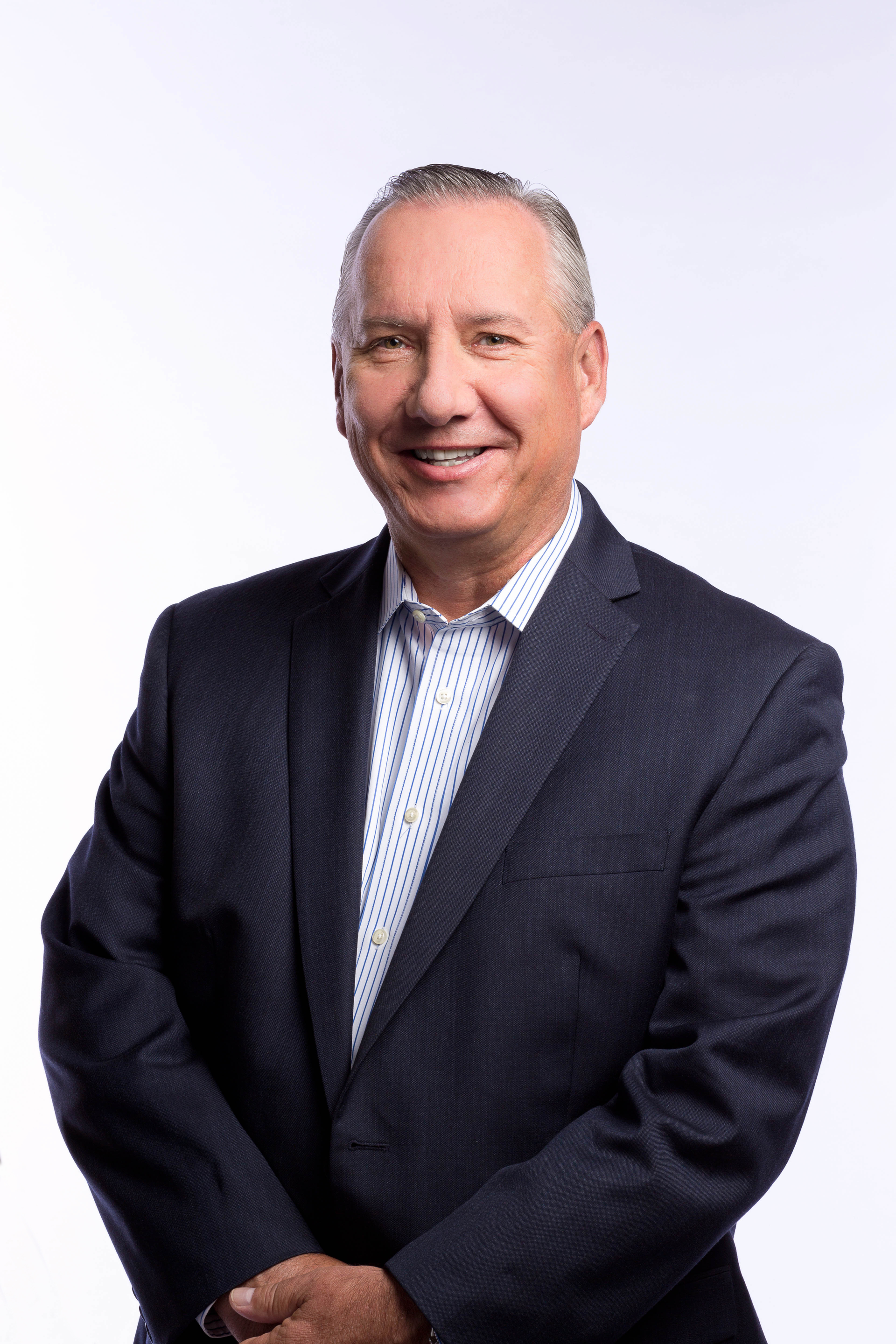 Dan Klaras Headshot