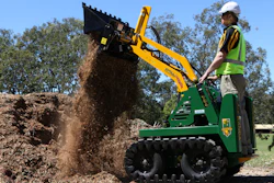 Kanga 7 Series Loader W 4in1 Bucket