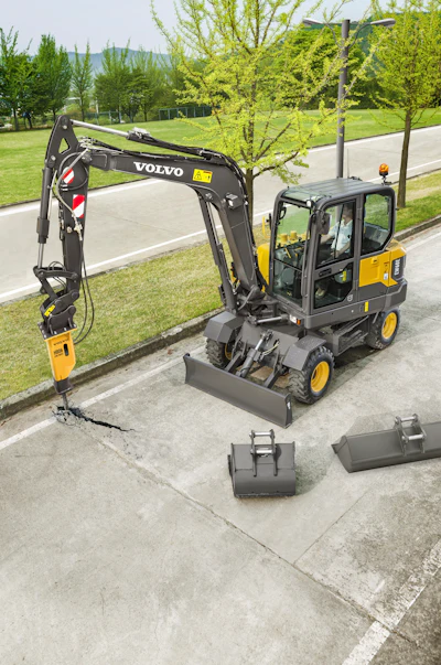 Like crawler excavators, wheeled excavators support a large number of attachments, making them a versatile addition to any fleet.