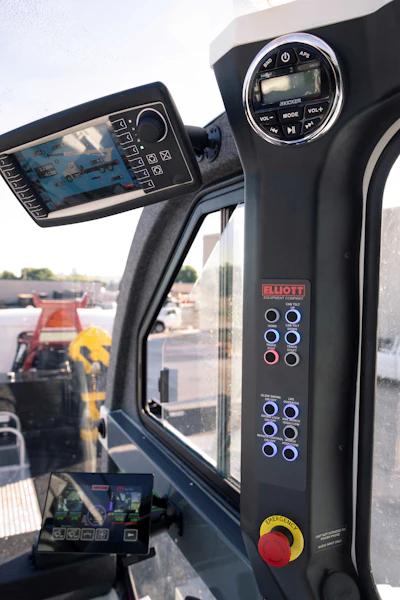 Elliott Crane Cab Controls