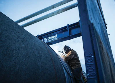 One of the many important trench shield components requiring routine inspection is the spreader pipe, which can get bent or damaged. Image source: United Rentals