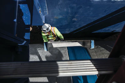 Trench boxes are not designed to prevent a trench wall from collapse, but when used properly, can be a very effective protective system solution. Image source: United Rentals