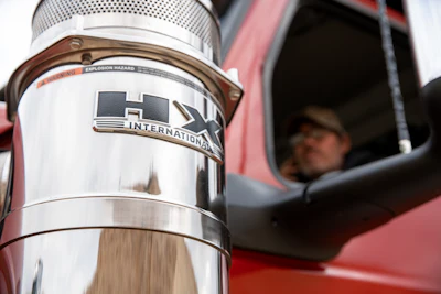 The new HX Series also comes with functional dual external air cleaners, offering increased filtration which is critical when running in dusty environments.