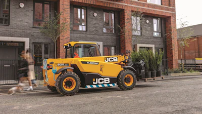 JCB’s new 525-60E all-electric Loadall telescopic handler provides the same performance as its diesel counterpart.