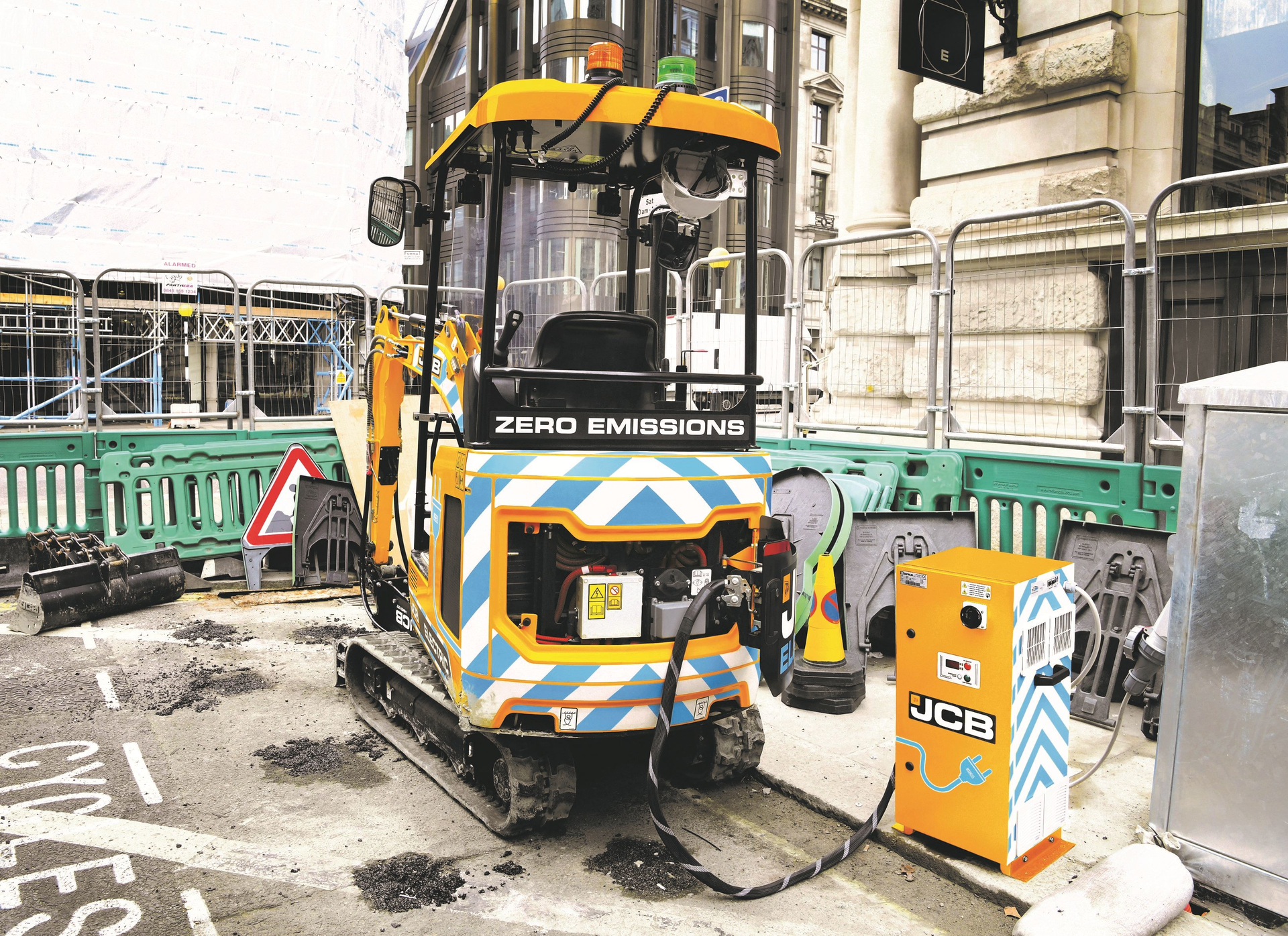 The new Universal Charger can charge the 19C-1E electric mini excavator in 2 1/2 hours.