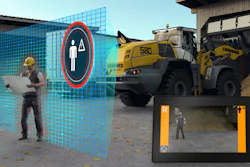The moment the active personnel detection system identifies a source of danger, the brake assistant slows the wheel loader down to a standstill.
