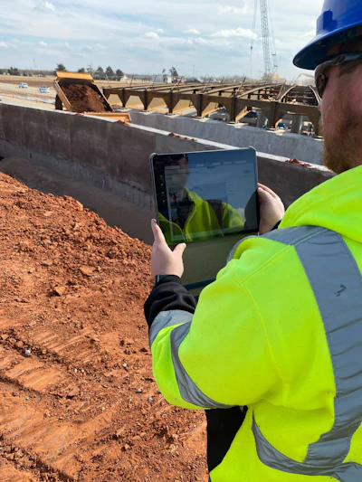 A project inspector at a state DOT utilizes HeadLight as part of the inspection process.