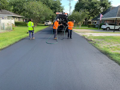 With the High-Volume Road Maintenance Vehicle’s Generation IV pump, Material Resources has the flexibility to apply a variety of sealcoat products, including Onyx, without worrying about clogs.