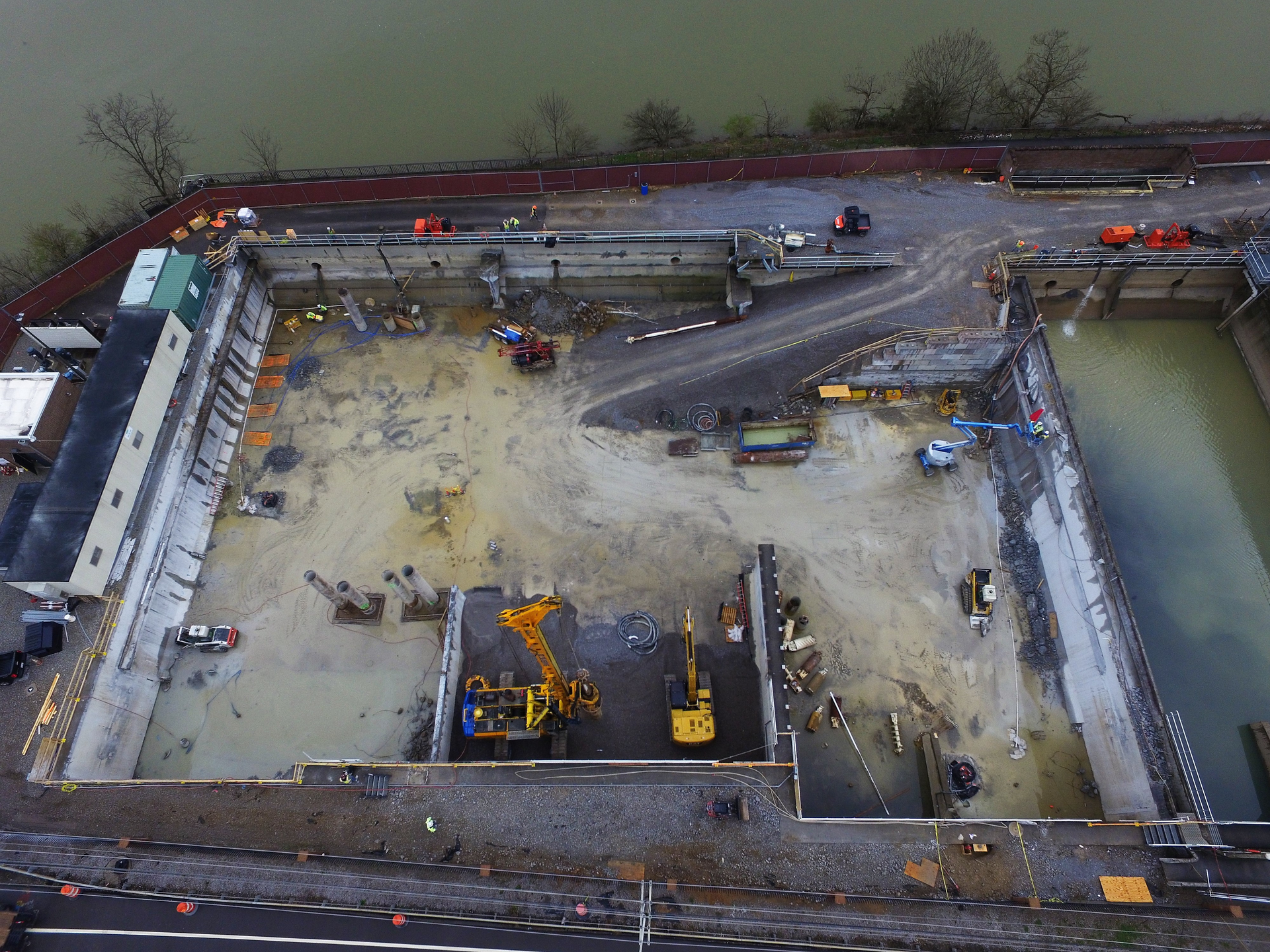 The Kuwahee plant project called for cutting 146 squares measuring 4 ft. and forty-five 36-in.-diameter holes in 15-in. concrete heavily reinforced with 1.25-in. rebar.