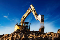 The Kobelco SK270SR is one of the excavator models which will use a Yanmar engine.