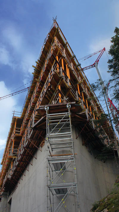 How Structural Thermal Breaks Support & Insulate Cantilevers