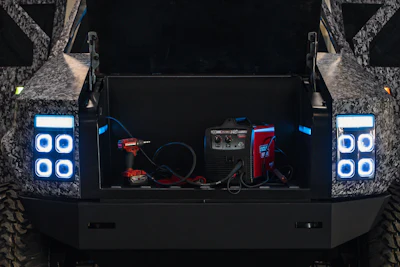 With 18.5 cubic feet of storage, the XT boasts the largest front-trunk volume of any electric vehicle on the market, providing the space needed for endless use case scenarios.
