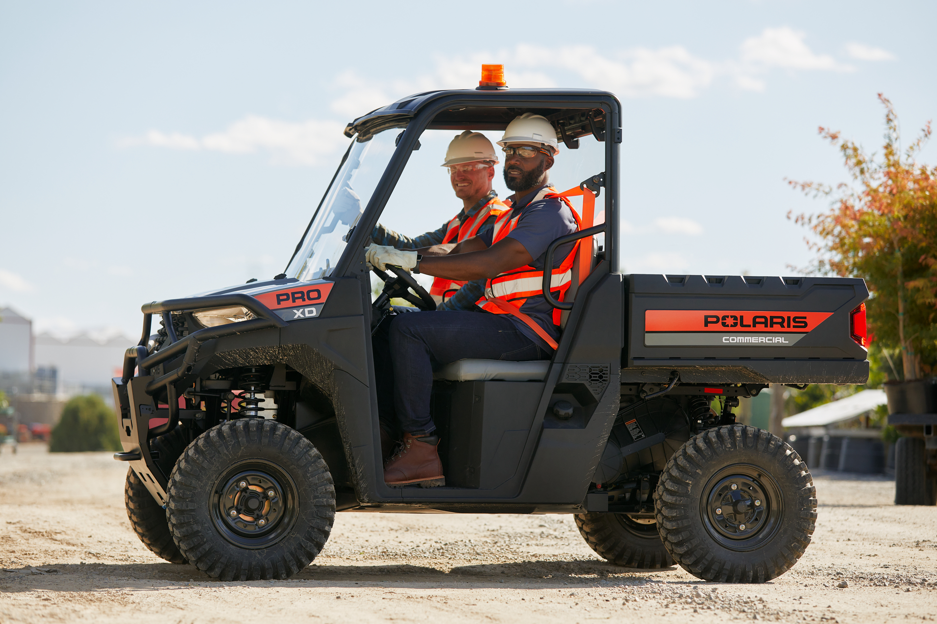 Polaris Pro Xd Mid Size Image Product Windshield Roof Beacon 2725