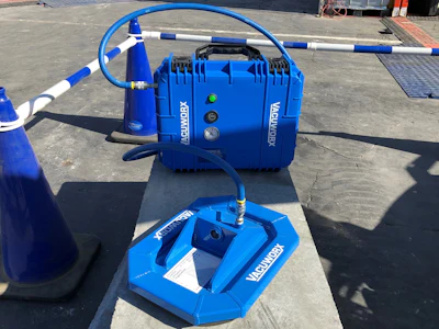 Vacuworx PHD Series lifters are portable with a 12V 30Ah rechargeable LFP (Lithium Iron Phosphate) battery for longer run time.