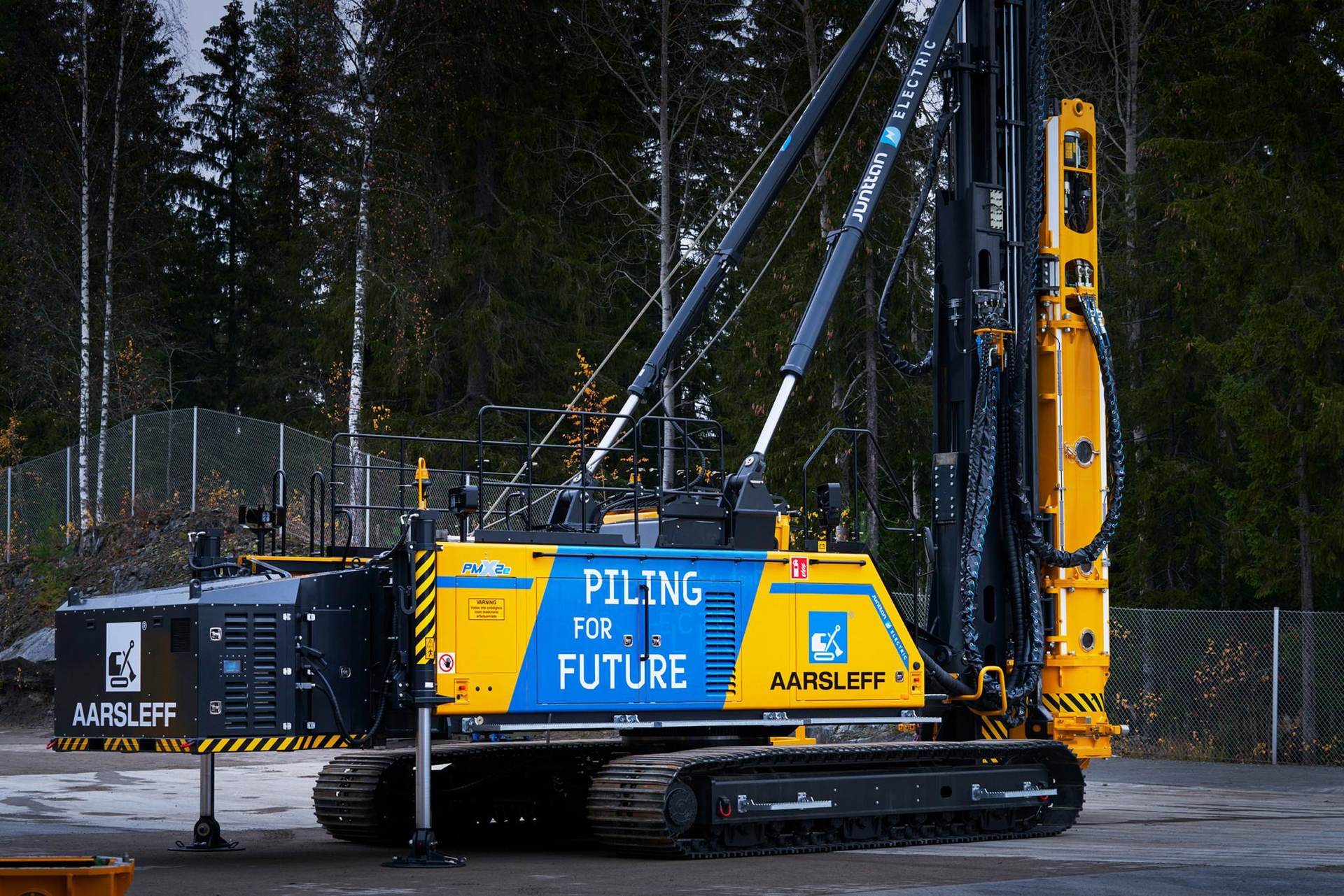 Danfoss Junttan Electric P Mx2e Pile Driving Rig 3 Hr Scaled