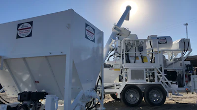 The Super Sack Systems V3 Dry Material Hopper