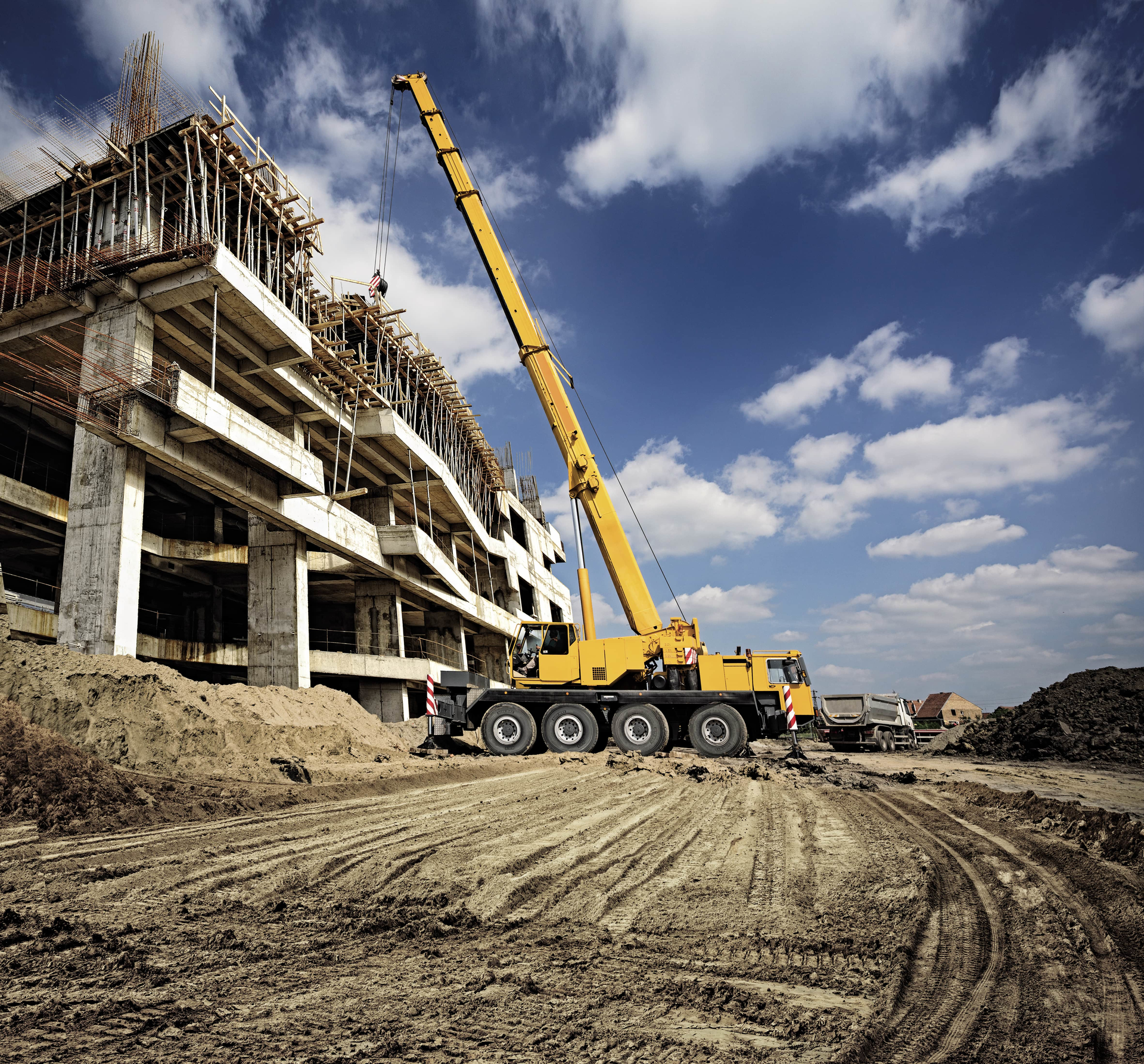 Bkt Airomax Am 27 Mobile Crane