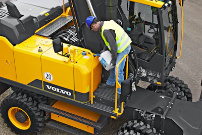 Fill the fuel and DEF tanks at the end of each day to minimize the risk of water ingress into the fuel system.