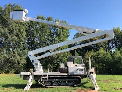 Terramac Rt7 U Versalift 7500 1