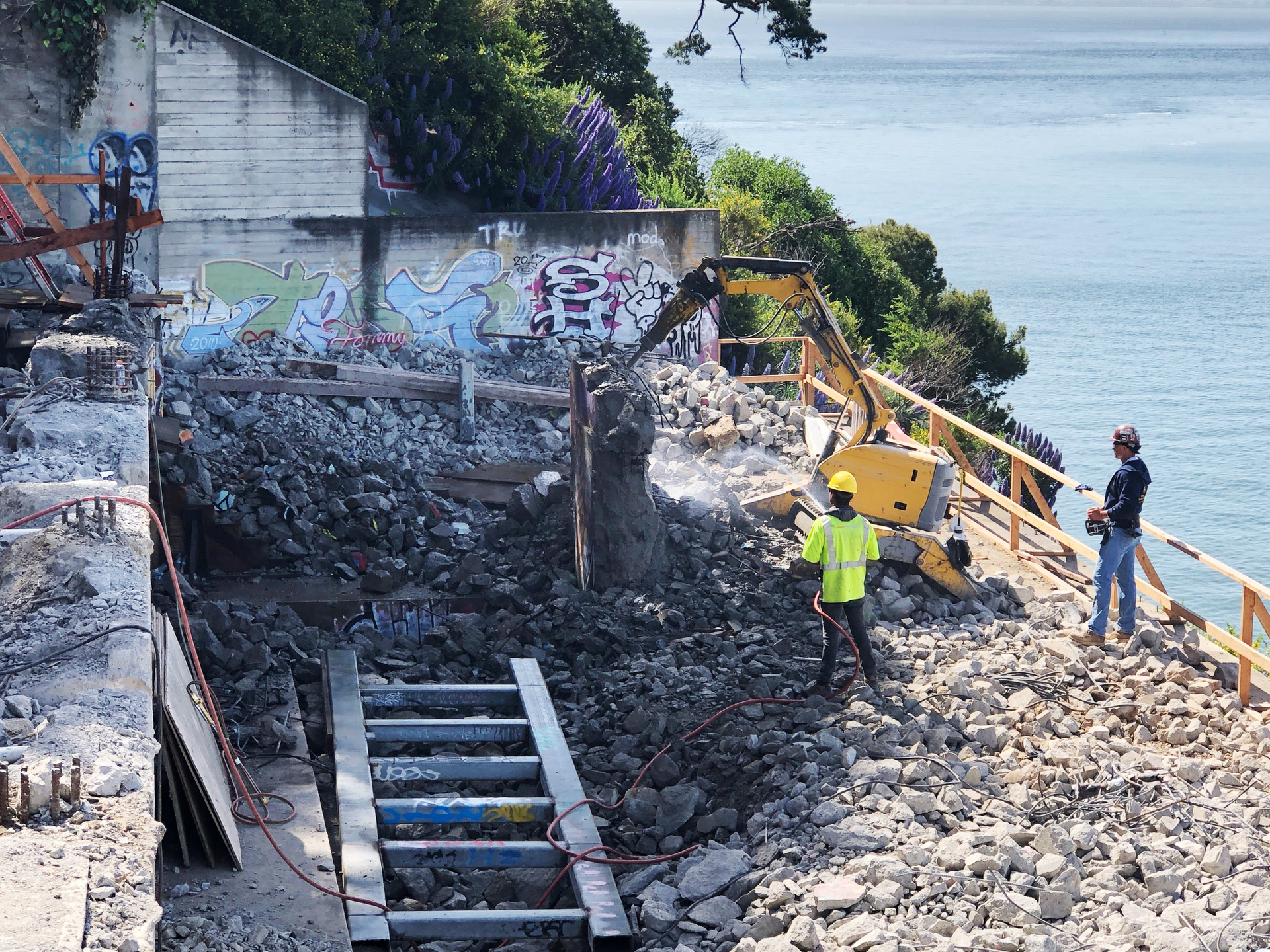 Jobsite Safety Tips With Remote Controlled Demolition Machines