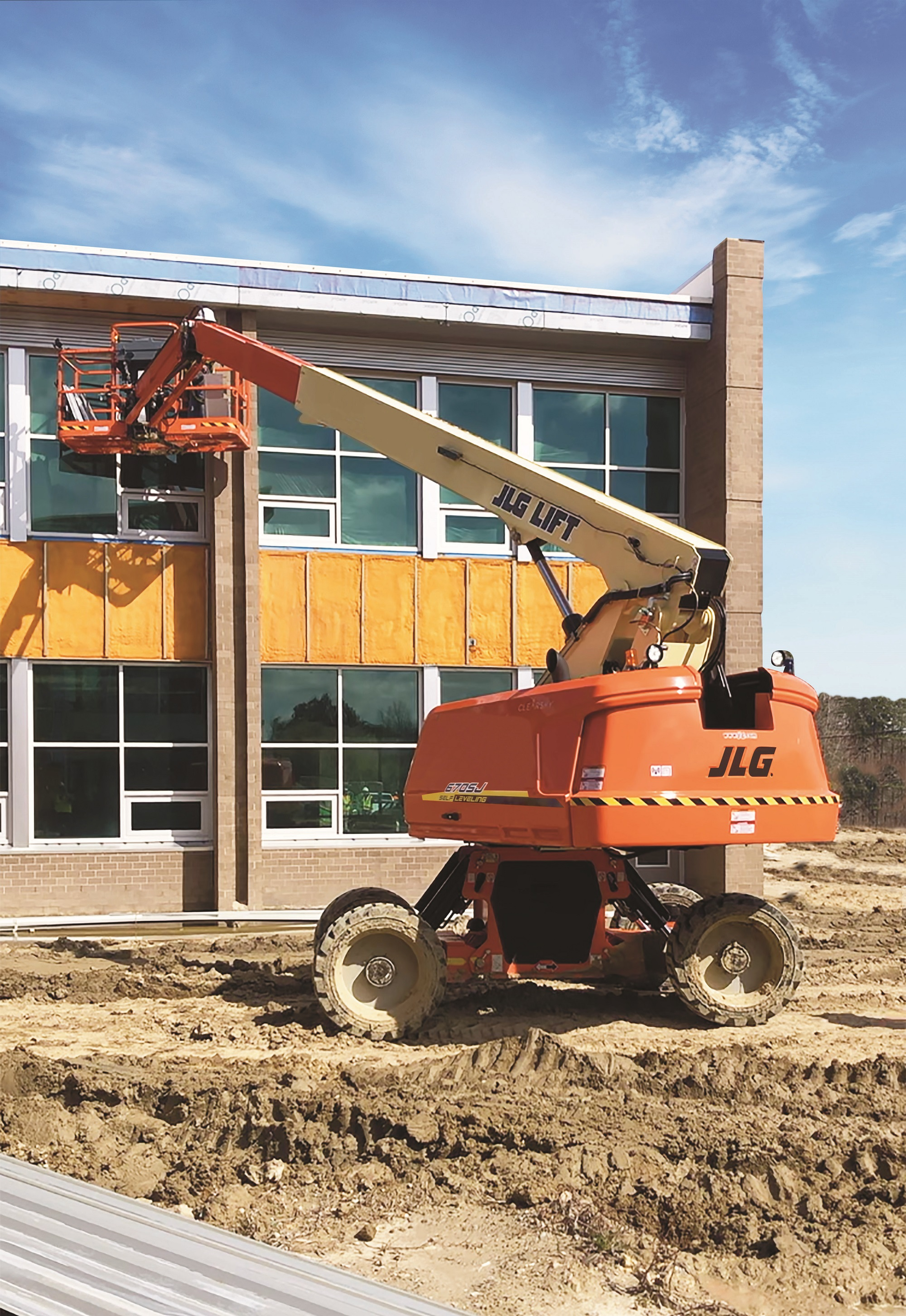 JLG Financial is extending its lending program to more equipment buyers, distributors and rental houses, including end users and contractors.