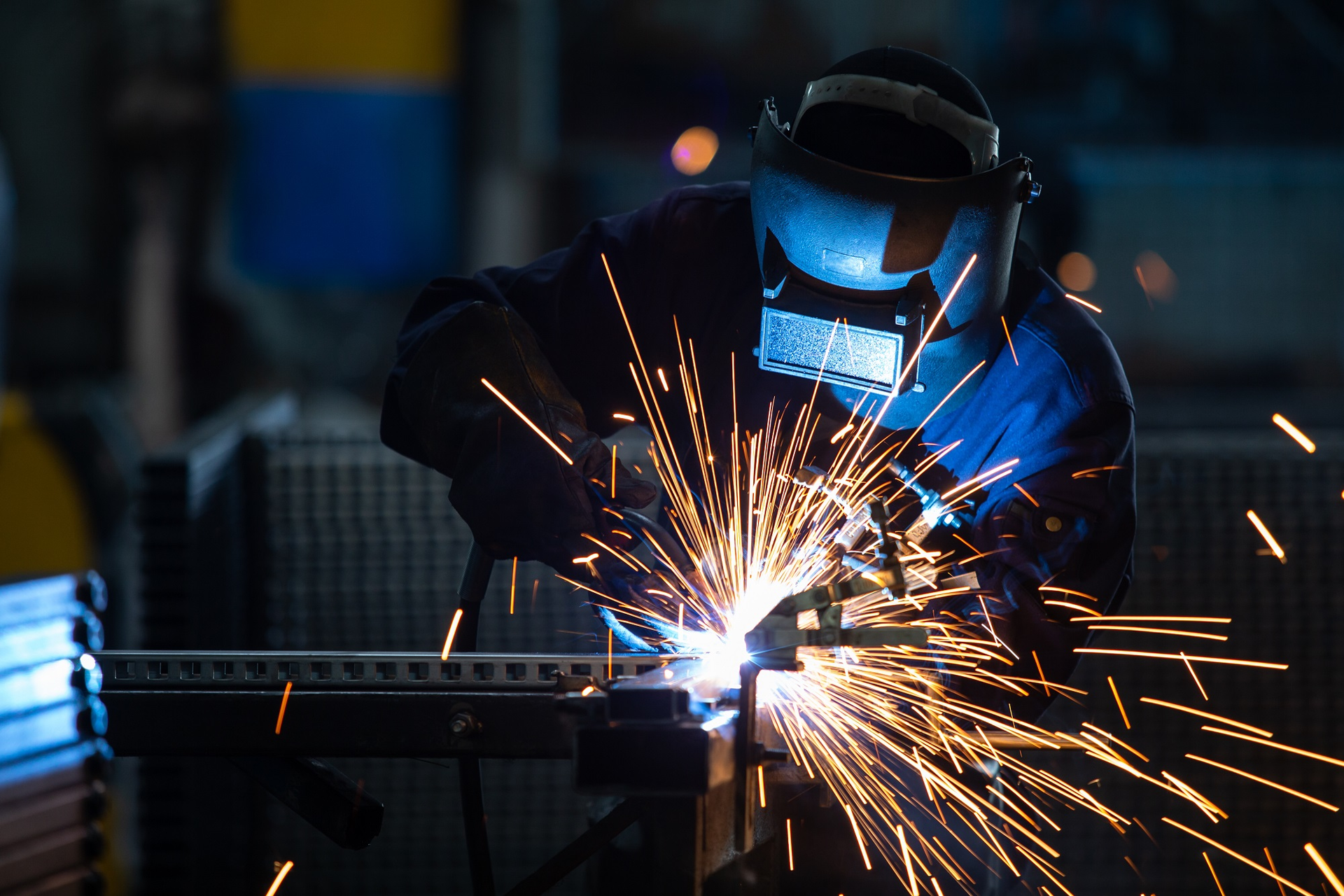 Adobe Stock 219023764 Welding Tong2530