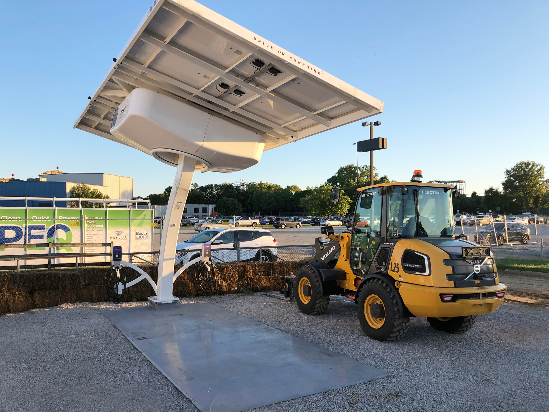 The partnership is designed to allow construction sites to rapidly deploy EV charging to power zero-emissions construction equipment that runs on the sun and does not generate a utility bill.