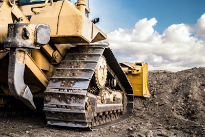 When workers are travelling between multiple locations and jobsites, it can be challenging to manage health and safety effectively.