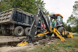 Deere's backhoes are especially focused on providing operators a straightforward way for them to operate their backhoe-loaders in a manner that ensures consistently high performance.
