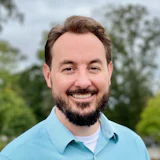 Josh Nickell Headshot Ara (1)
