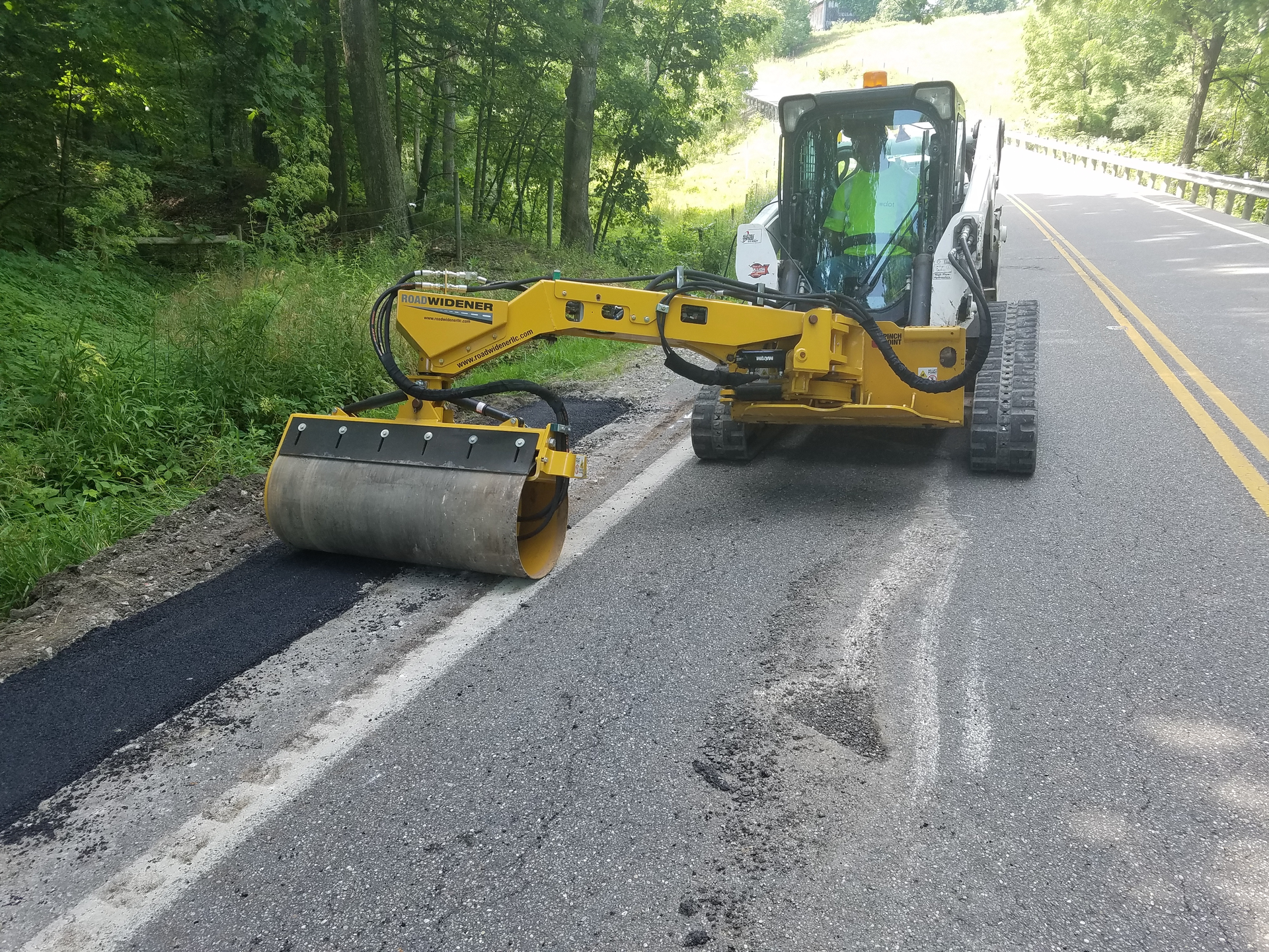Road Widener Offset Vibratory Roller 2