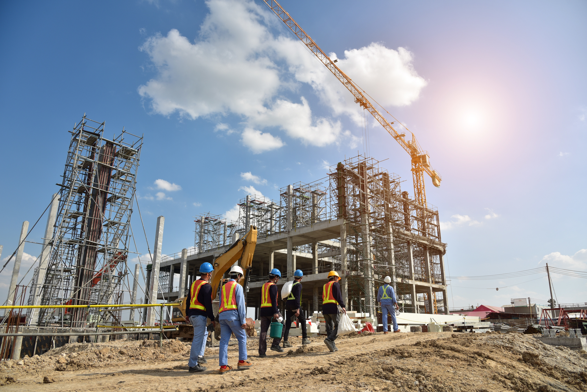 Unfortunately, according to PwC, the construction industry has a sales outstanding average of 51 days—the longest of any industry in the country—which is largely the result of relying upon inefficient processes to handle complex requirements.