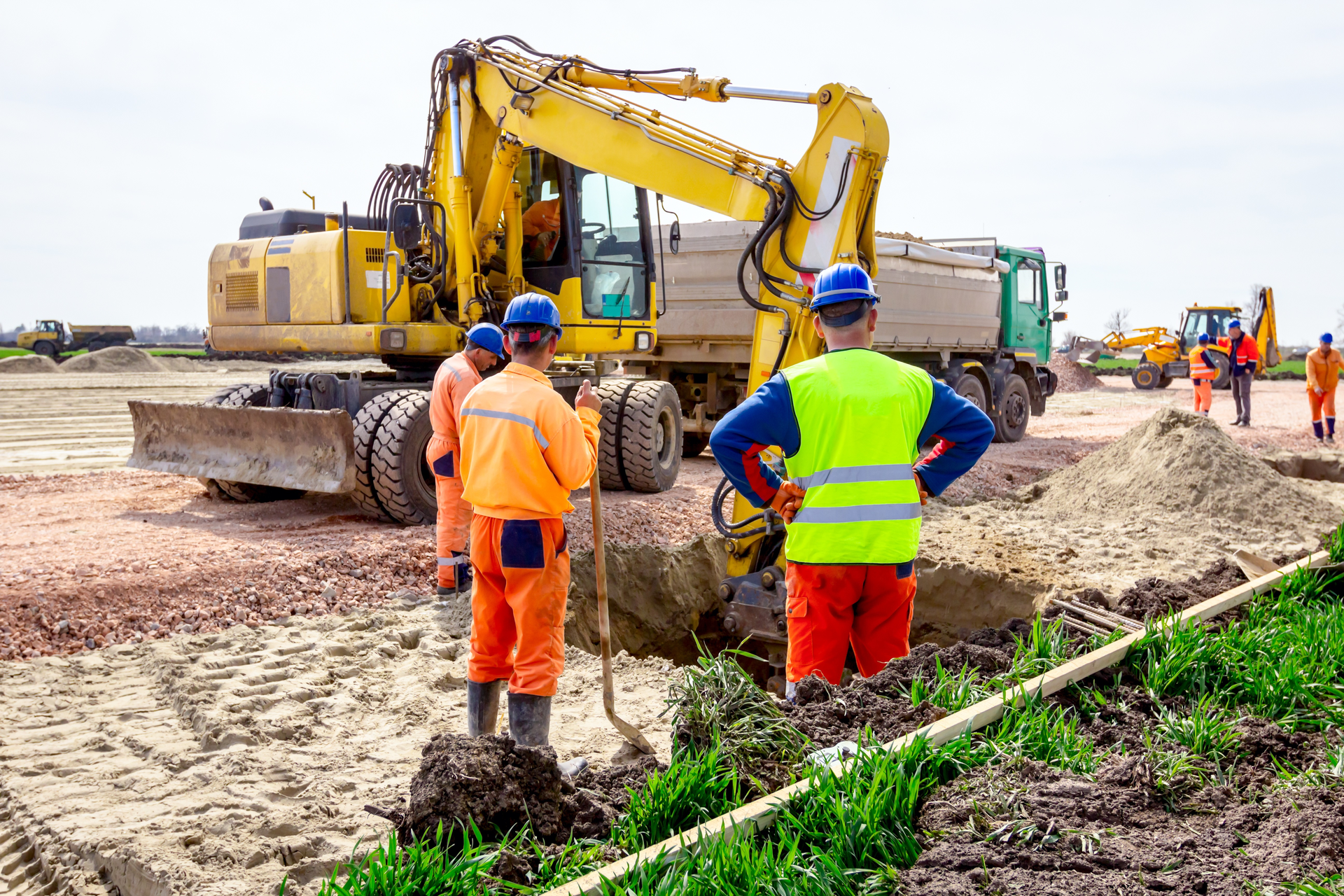 As these slim teams are needed for extended, out-of-town trips to worksites in other areas, it’s critical that their accommodations ensure their comfort and rest between shifts. Doing so ultimately keeps the entire team employed, safe, and productive.