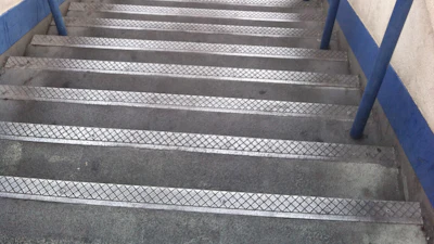 AlumoGrit Cast Aluminum Nosings Anti-Slip Protection