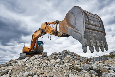 Looking for the right employees to join your construction company can be difficult. Regarding recruitment, construction companies should be cautious because of their unique environment.