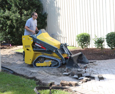 These versatile, stand-on utility track loaders are designed for operator comfort, ease of operation and designed to reduce maintenance costs and total cost of ownership.