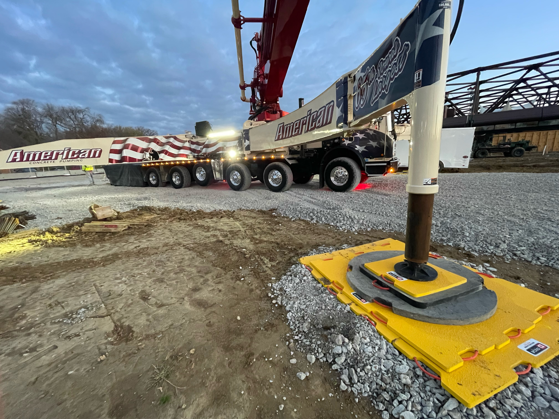 The Role of Dunnage and Outrigger Pads in Concrete Pump Truck Safety