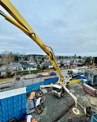The Role of Dunnage and Outrigger Pads in Concrete Pump Truck Safety