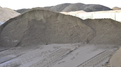 Guide to Internally Cured Concrete Pavement Production