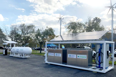 The new portable dual-purpose standalone fueling system from Propane Fueling Solutions allows fleets with various alternative fuel vehicles to refuel with propane autogas or recharge with DC level 3 fast chargers independent of the grid.