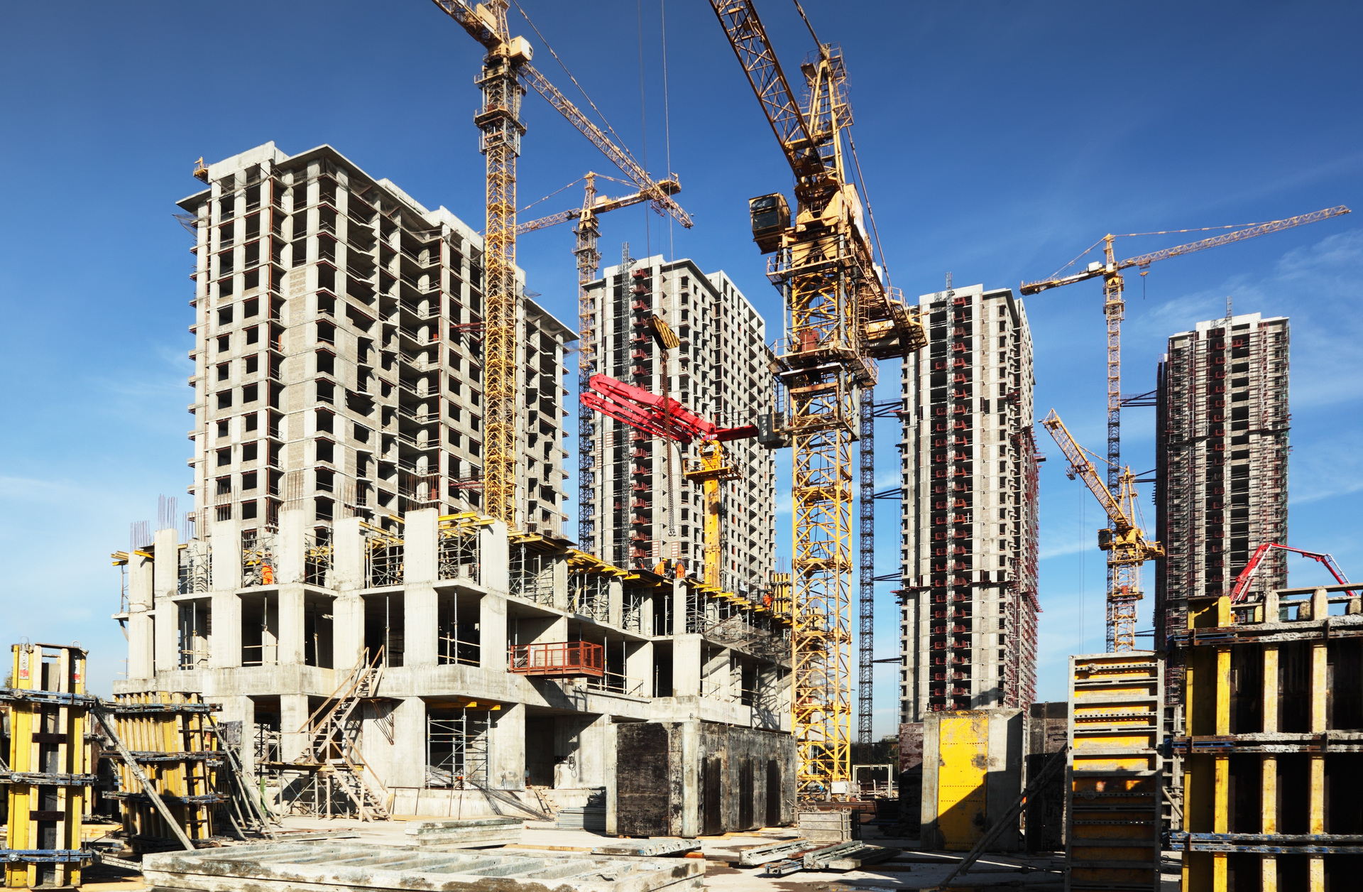 In construction, weather, a delayed materials delivery, or one of a thousand other things will inevitably go wrong, putting your project deadline at risk.