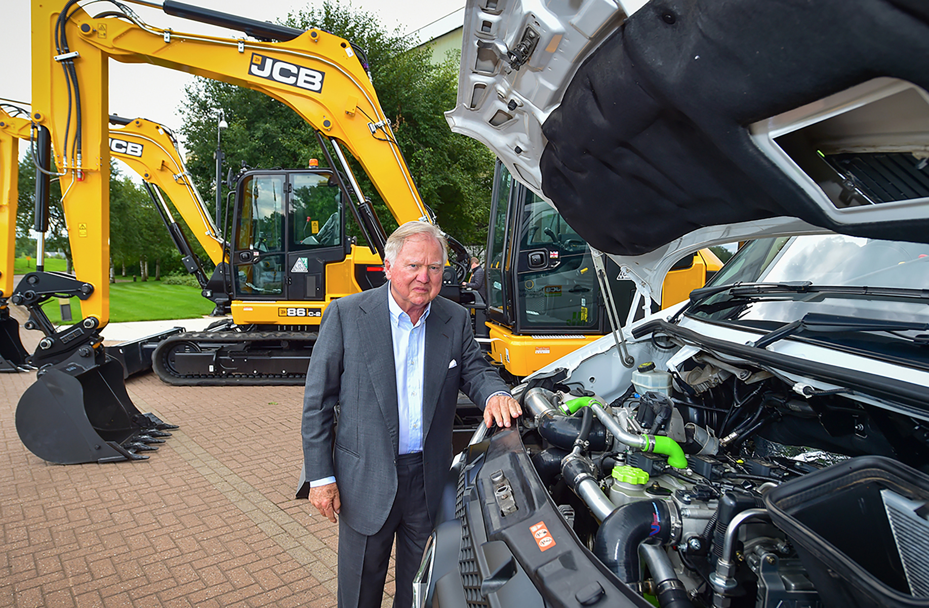The van is the second Mercedes vehicle to be modified with a JCB hydrogen engine. Hydrogen powered vehicles can be refueled in a matter of minutes compared to several hours for recharging batteries.