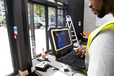 Panasonic ruggedized devices convert from laptop to tablet, covering multiple bases for contractors
