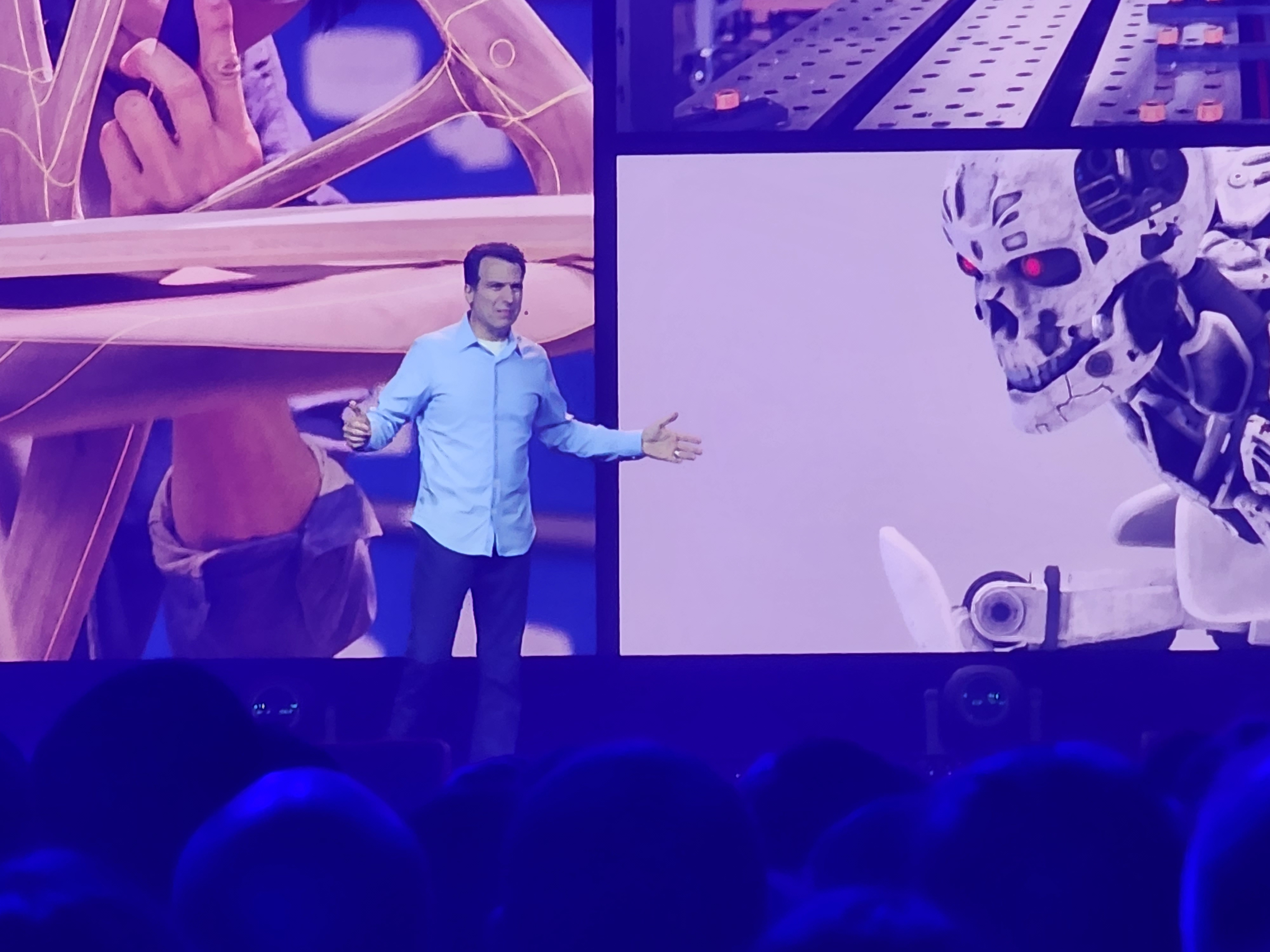 Audodesk CEO Andrew Anagnost kicks off Autodesk University 2023.