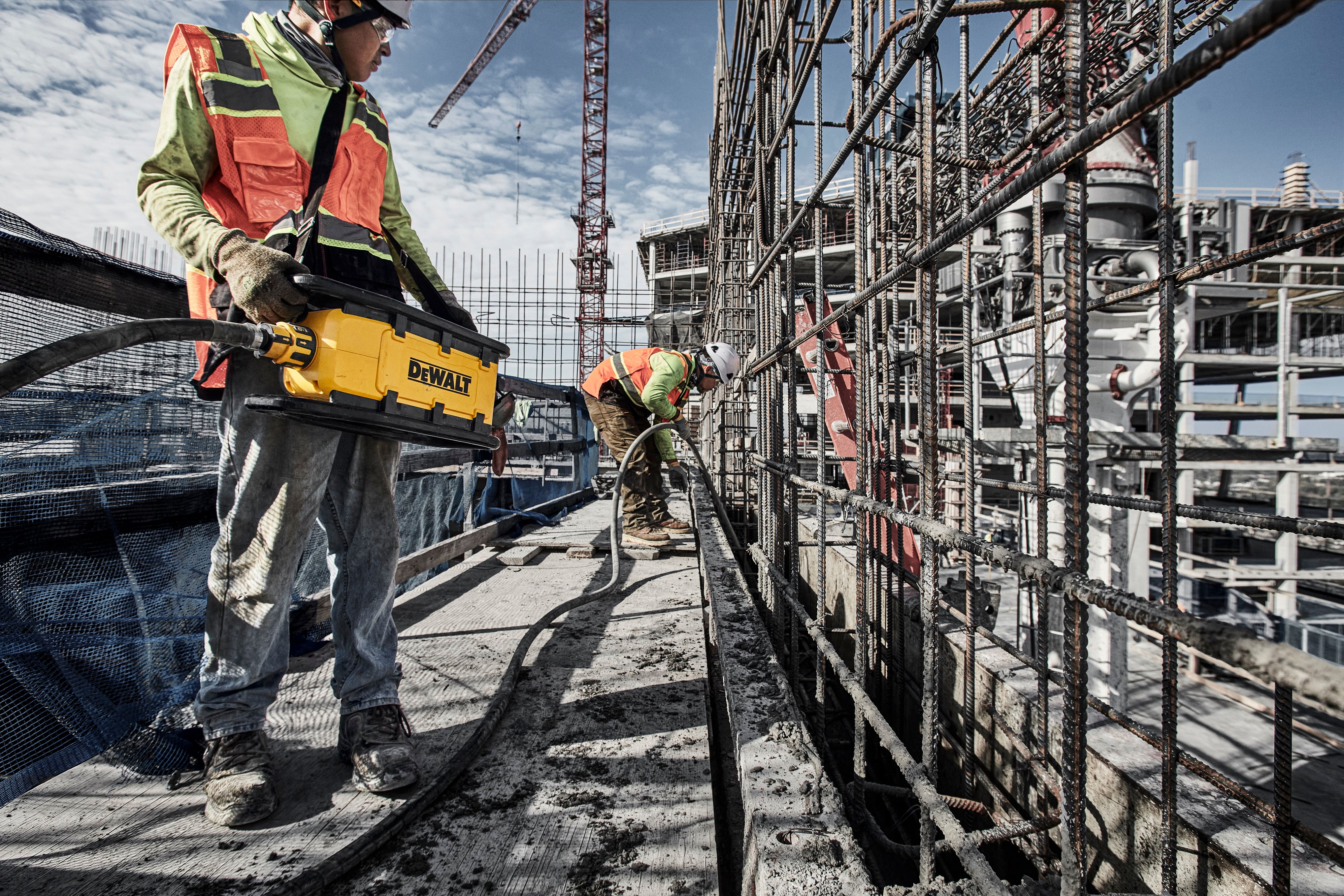 According to DEWALT, the majority (91%) of construction professionals in Las Vegas are confident that their construction sites are adequately fitted for the transition to fully electric-powered tools.