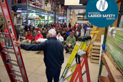 Topics covered include single and extension, articulated, mobile, and stepladders, with courses available in English or Spanish.