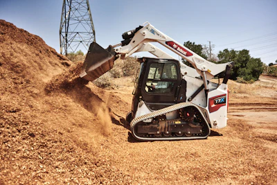 The T7X compact track loader is a purely electric solution.