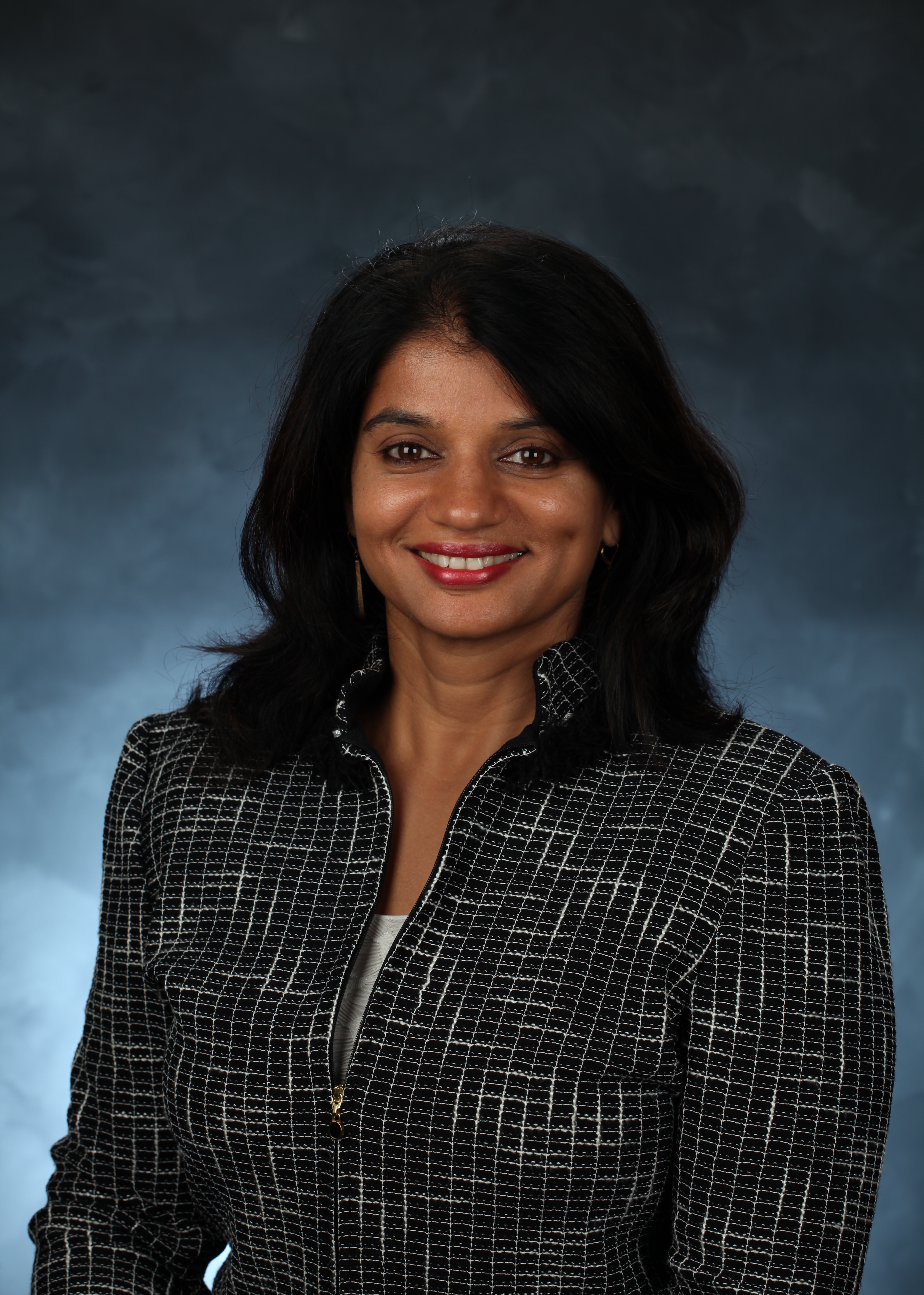 Shanthi Headshot Headshot