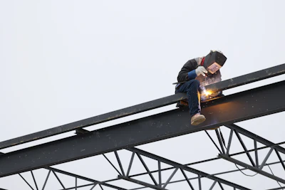 The use of Pre-Task Planning (PTP) activities can increase worker engagement with safety measures by 94%.